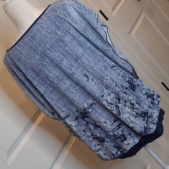 Baishenggt sz XL sleeveless tank with print fabric over-blouse - Picture 4 of 11